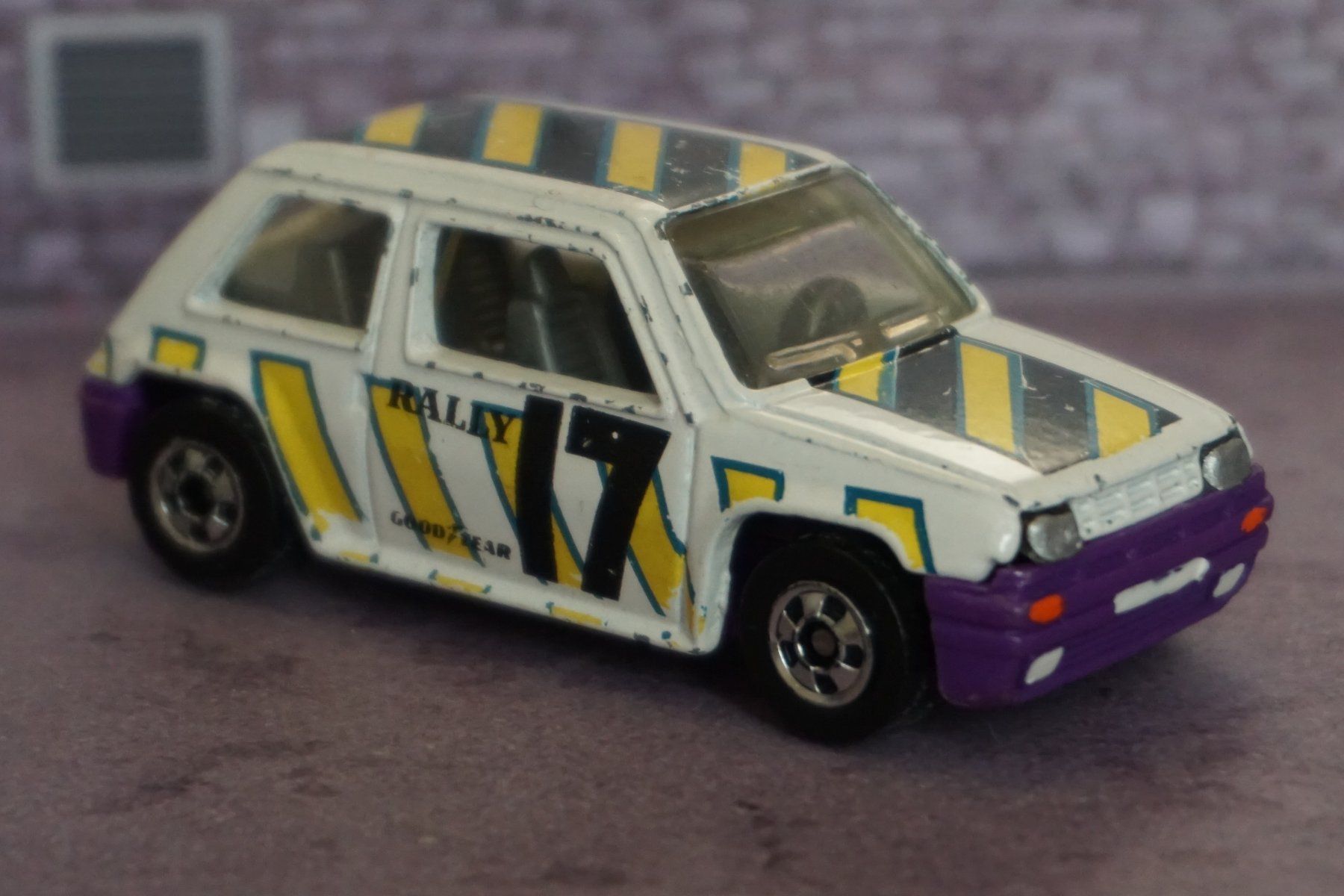 Hot Wheels Voitures modèles: HotWheels Renault 5 Rally COOL !!!!!!!!!!!!!!!! – D'occasion à Reiden par Doppeldecker69