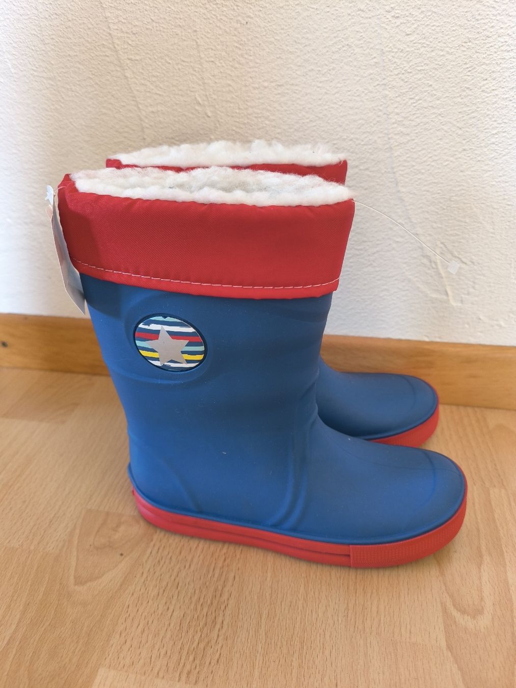 Herrenschuhe: bottes neuves fourrées 32 – Neu und originalverpackt aus Arnex-sur-Orbe von mbd_mz2f 1