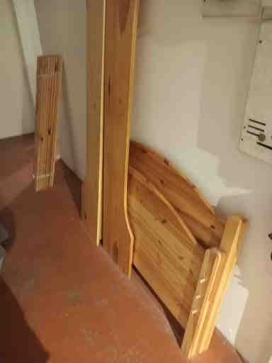 Letti: Bett 2,04 m x 1,30 m – Usato da Grenchen venduto da Har_8vhv 2