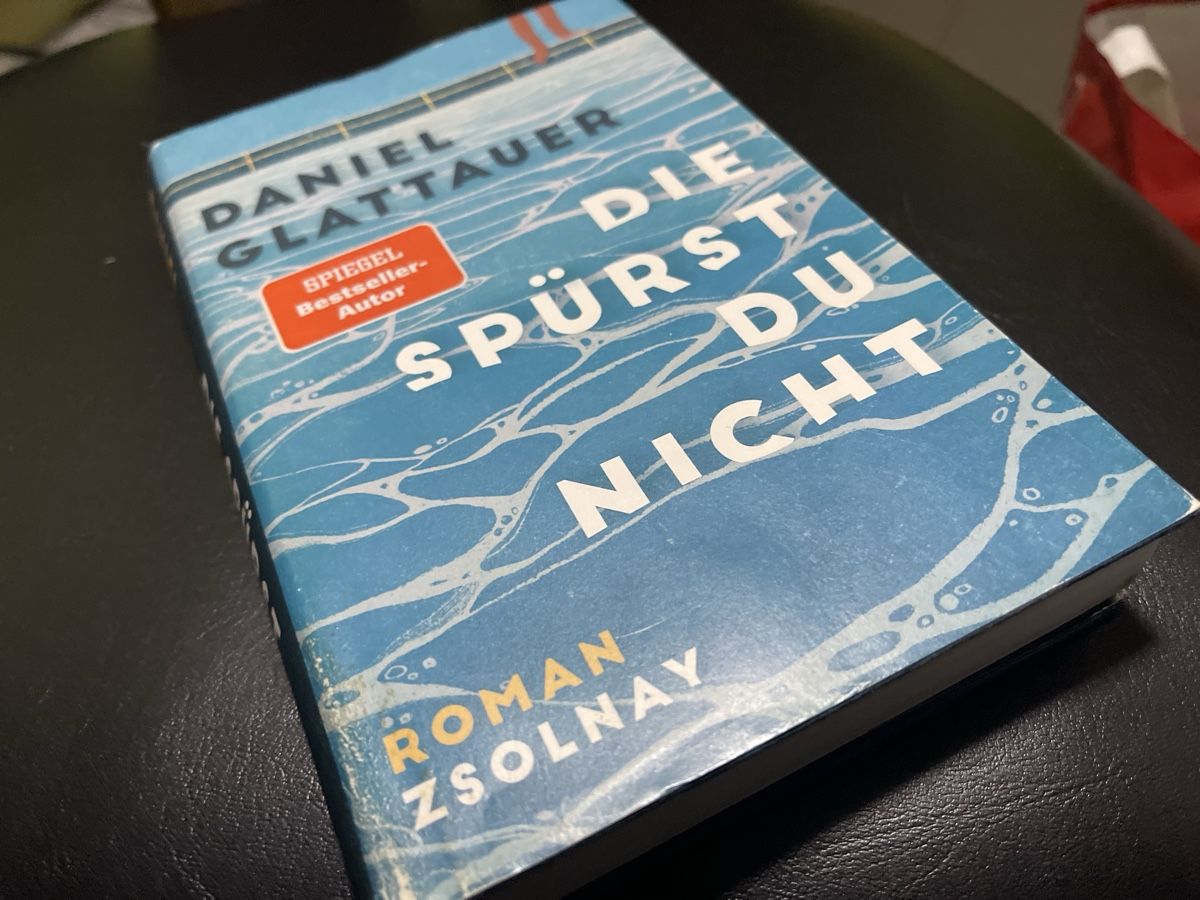 Bücher: Daniel Glattauer: Die spürst du nicht! – Gebraucht aus Zürich von Belisimo