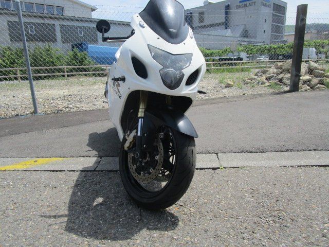 Suzuki Strada: Motorrad Suzuki GSX-R 600 defekt ab Platz offene Version – Difettoso da St. Gallen venduto da mcw01 9