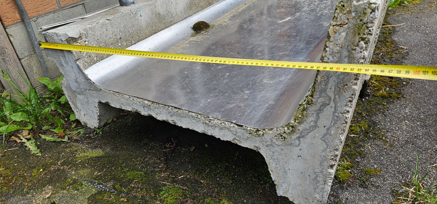 Futter: Futtertisch – Gebraucht aus Bolligen von tfs 1