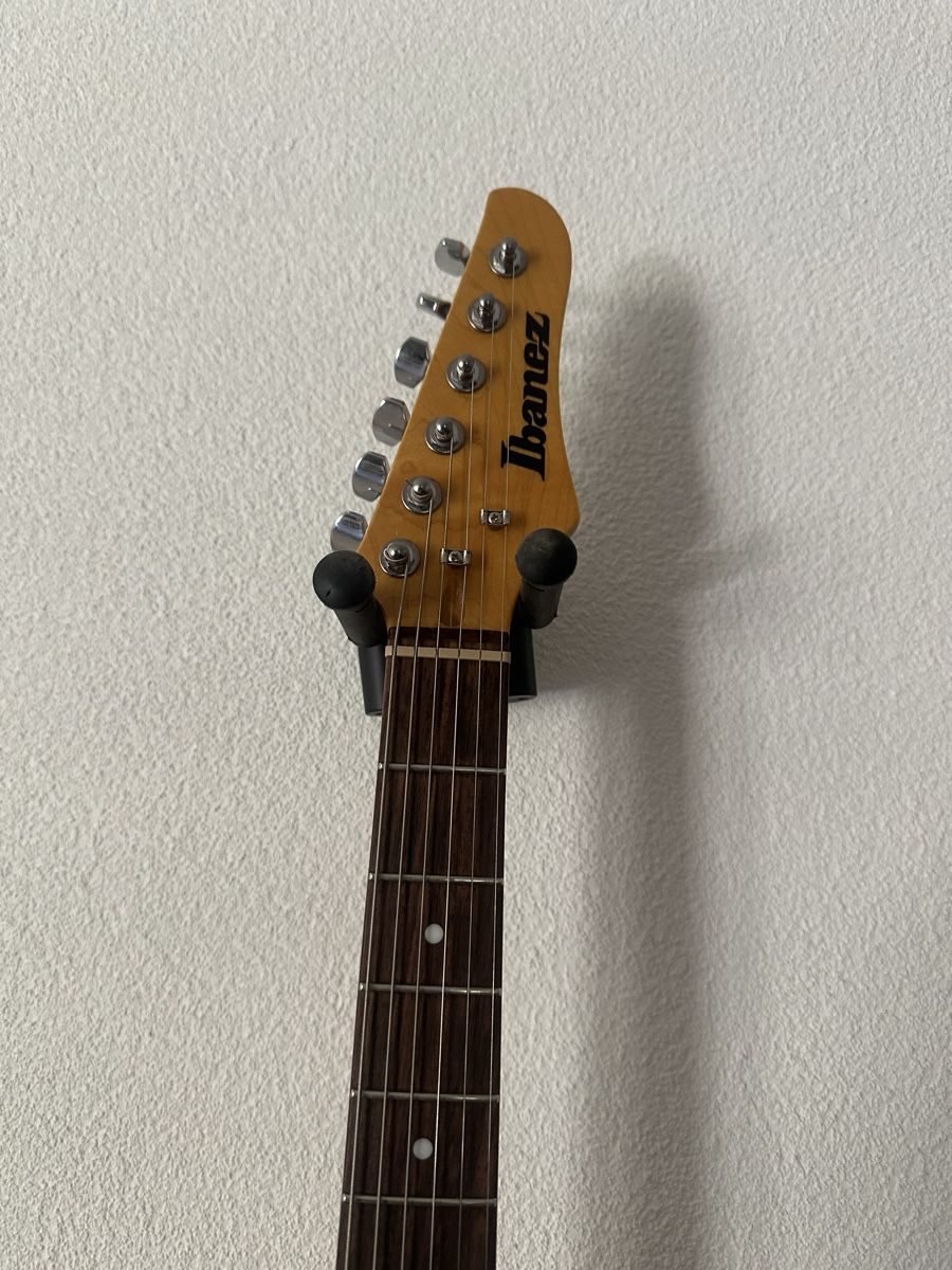 Ibanez Musikinstrumente: Guitare électrique Ibanez – Gebraucht aus Matran von Benjamin82 2