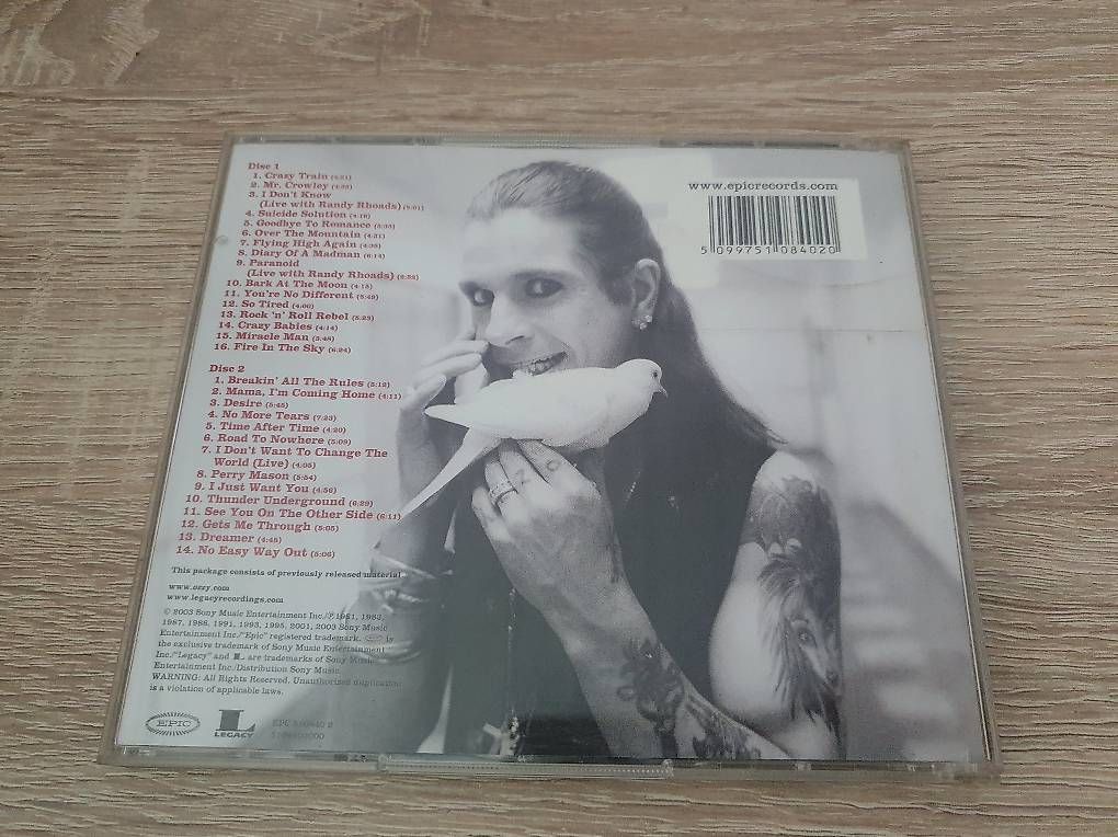 CDs: Ozzy Osbourne - The Essential 2CDs – Gebraucht aus Alpnach Dorf von simtok77 1