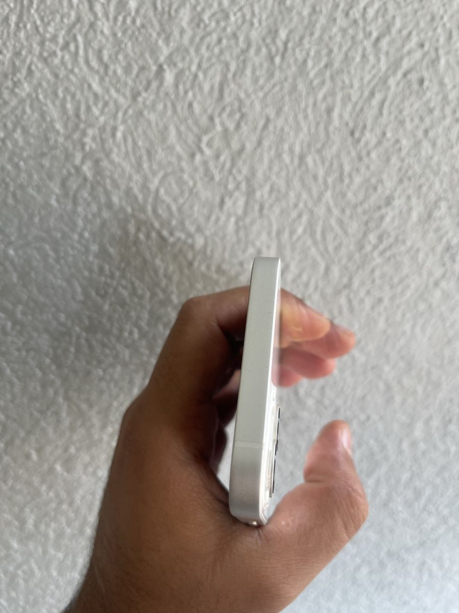 Apple Telefoni cellulari / Smartphones: iPhone 13 iCloud – Difettoso da Biel/Bienne venduto da ham_wf9n 4