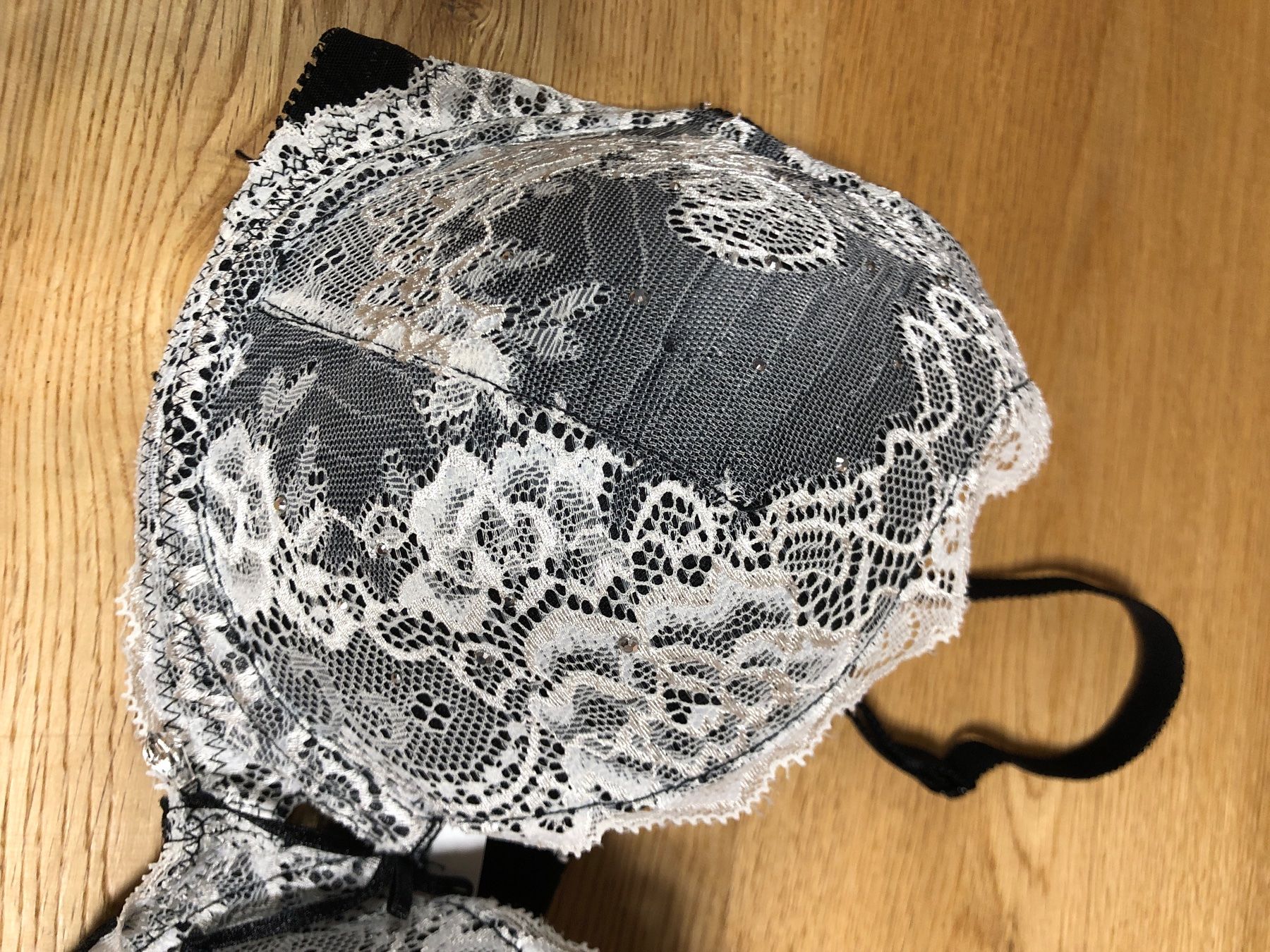 Autres dessous: BH 75C – Neuf (Voir description) à Grüningen par Rami77 1