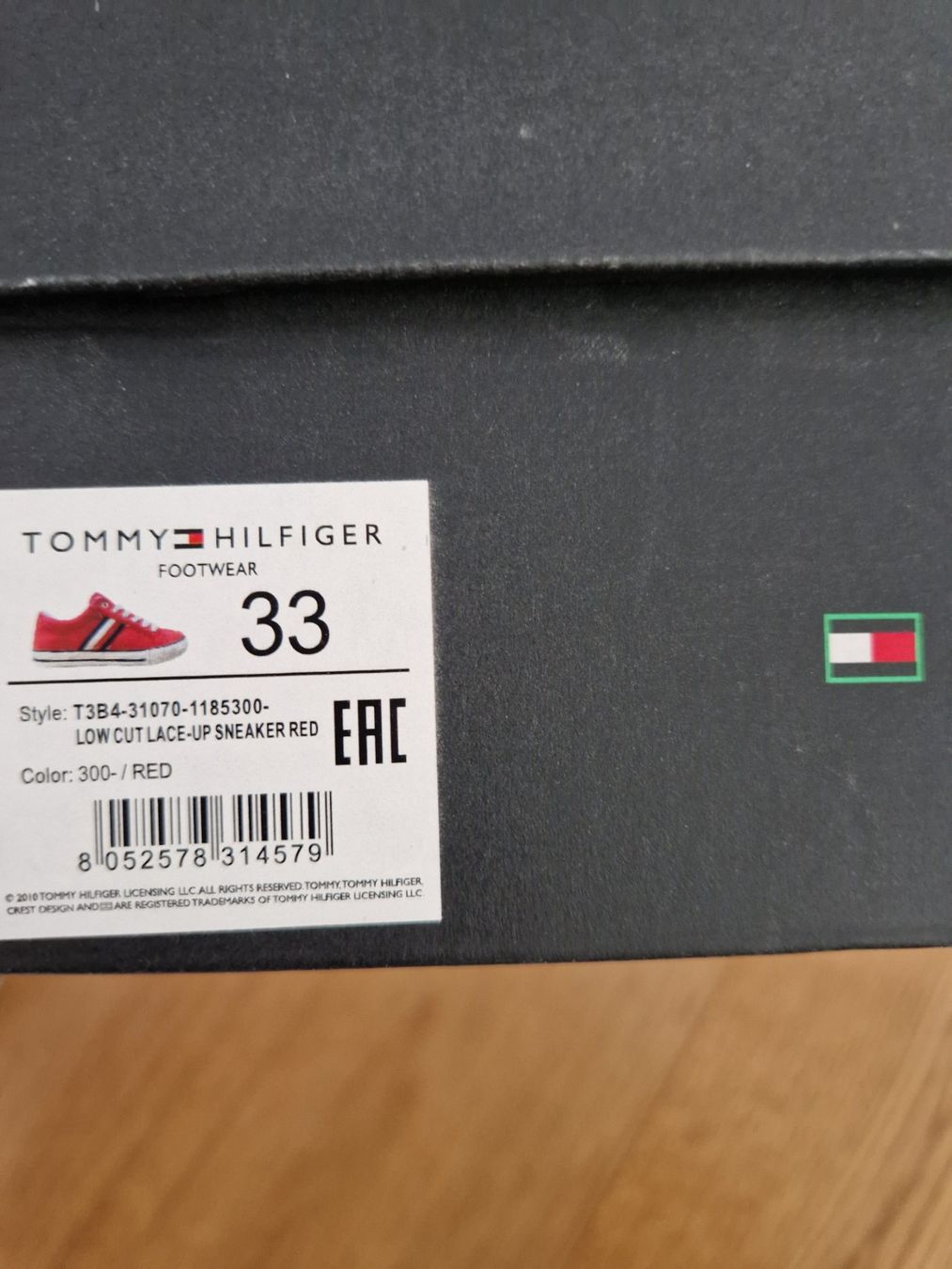 Tommy Hilfiger Scarpe per ragazzi: Stoffschuhe Thommy Hilfiger Gr. 33 – Nuovo (secondo la descrizione) da Davos-Dorf venduto da Bpelikan 4