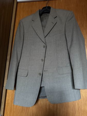 Grauer Anzug Set - BRANDNEU