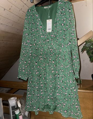 Kleid, EU44, NEU!
