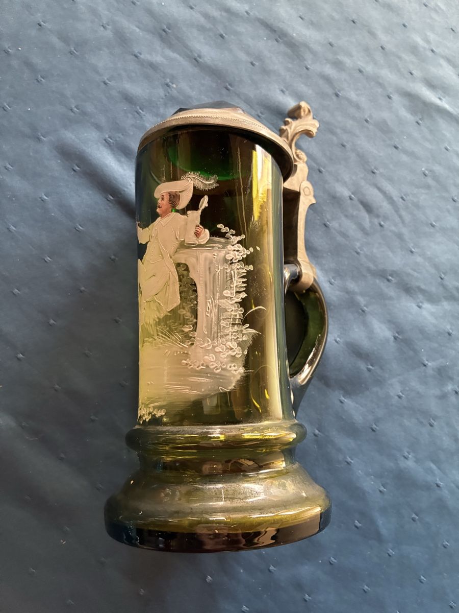 Bicchieri: antiker Glasbierkrug grün – Usato da Dornach venduto da Rosengarten 1
