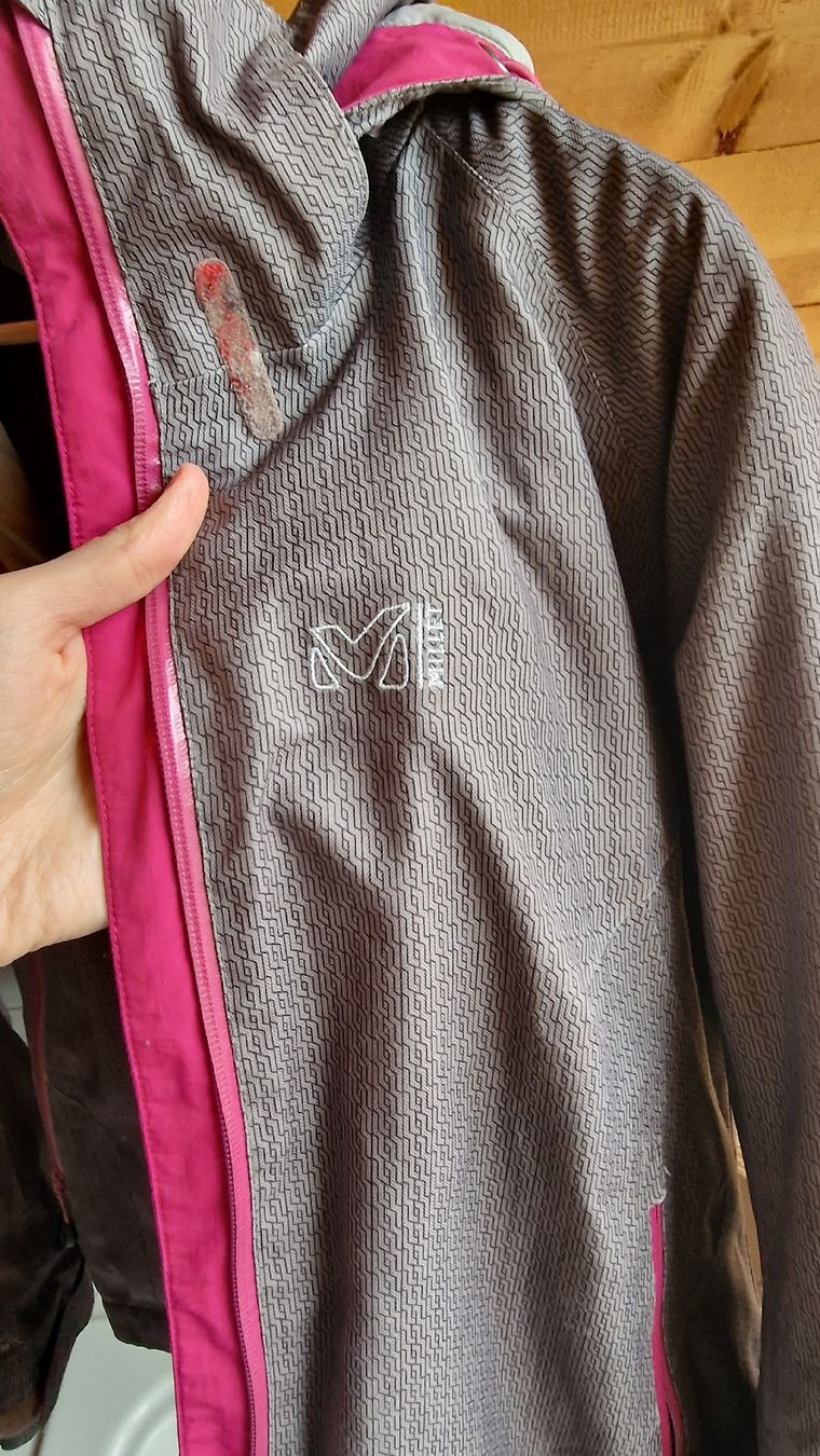 Millet Jacken: Millet grey pink woman jacket! – Gebraucht aus Le Locle von mar_mn8v 1
