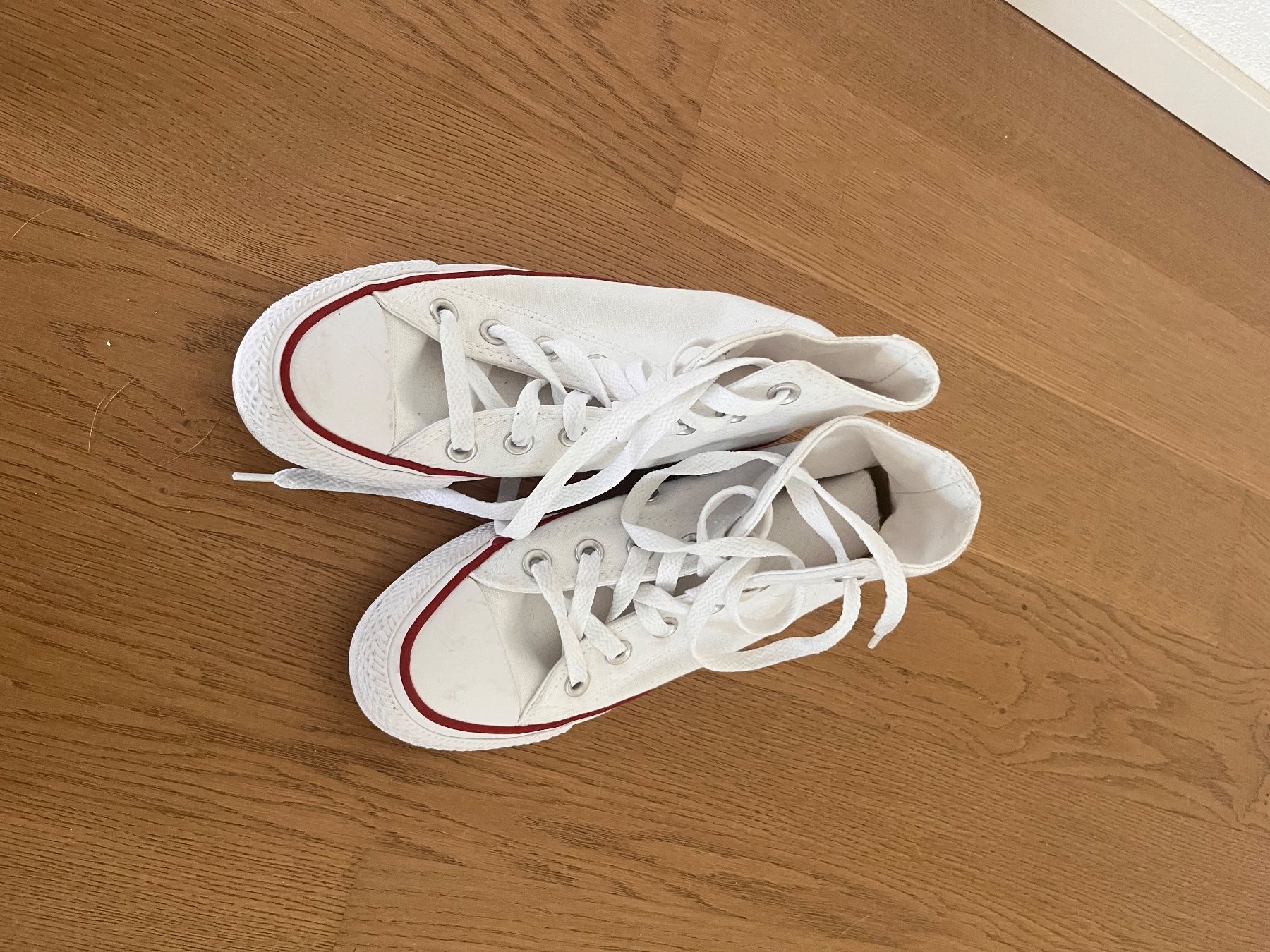 Converse Herrenschuhe: Converse – Gebraucht aus Wangen b. Olten von oli_f9b8