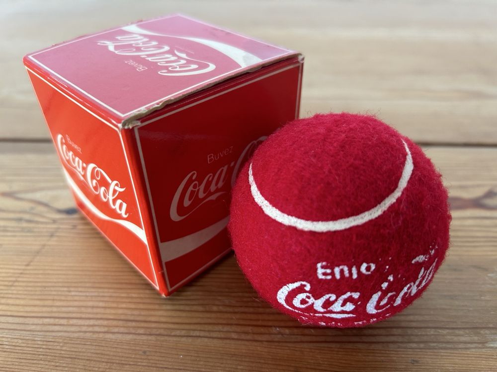Vintage Coca Cola Tennis Ball and Box Set | Kaufen auf Ricardo