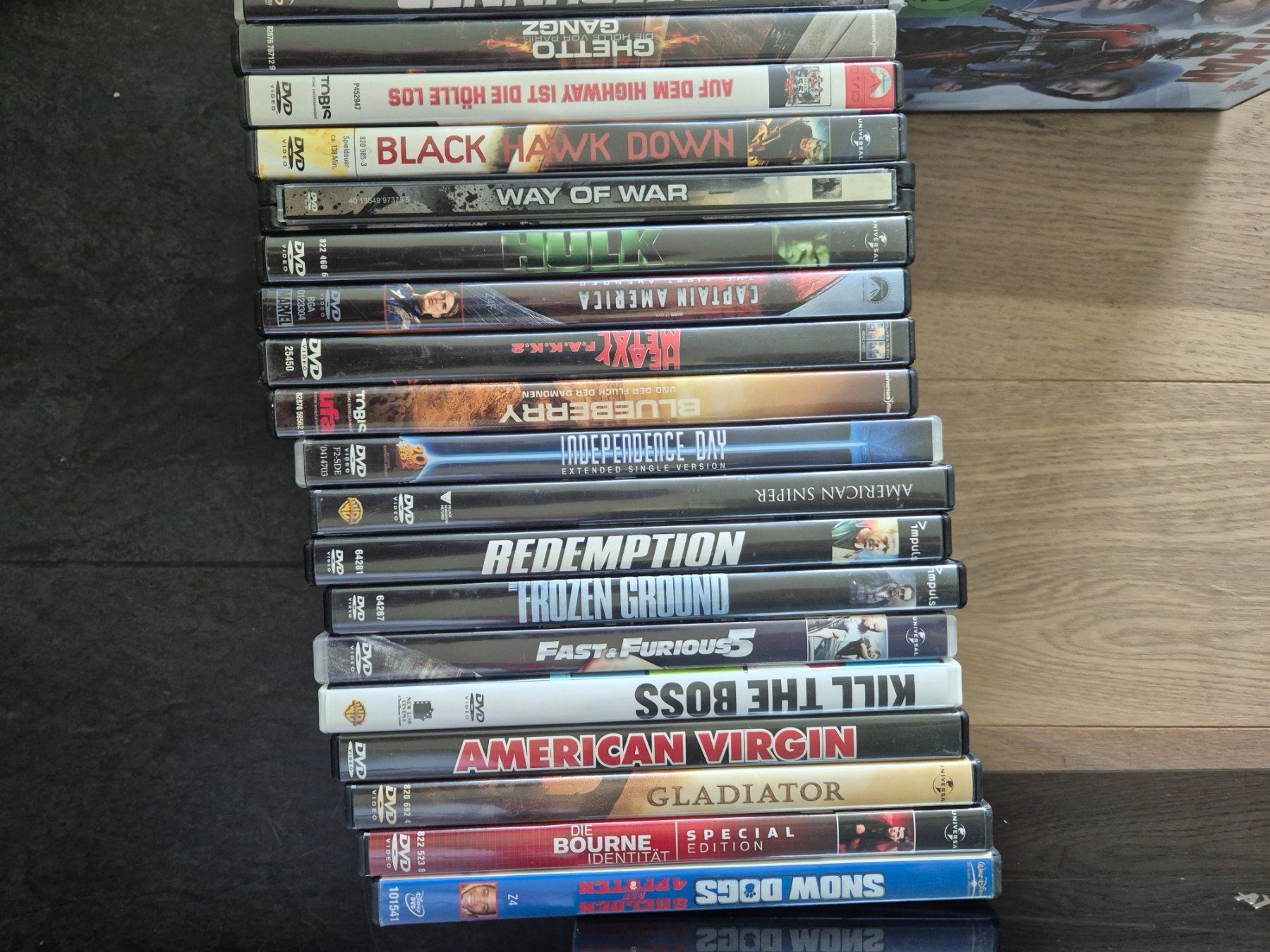 Alle DVDs: DVD's – Gebraucht aus Ichertswil von Leubii 2