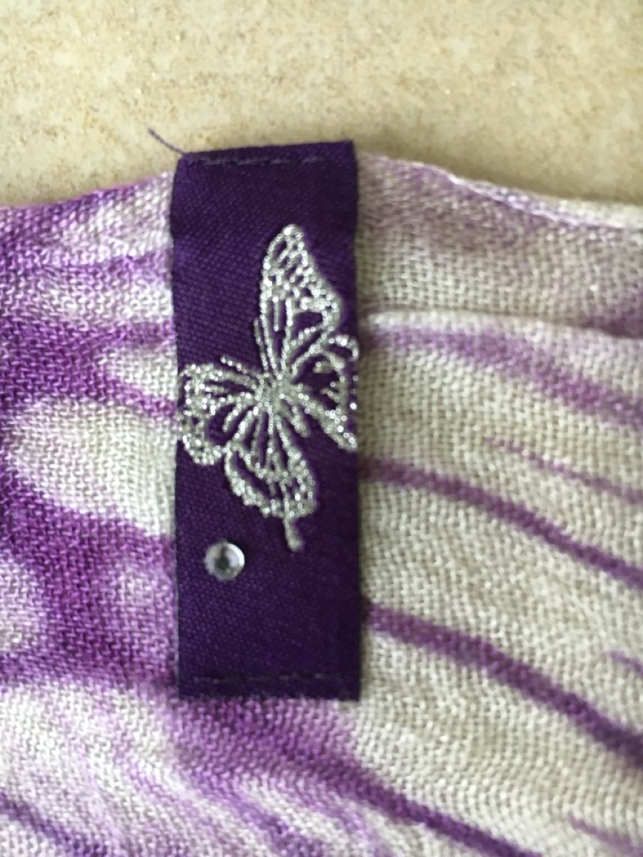 Foulards, Tücher & Schals: Schicker Schal mit Schmetterlingen, lila/weiss – Gebraucht aus Kaltbrunn von pooc1975 1