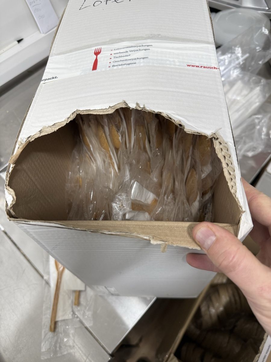 Set di posate: Besteckset: Löffel und Serviette – Nuovo e nell'imballaggio originale da Ebikon venduto da Rechsteiner90 1