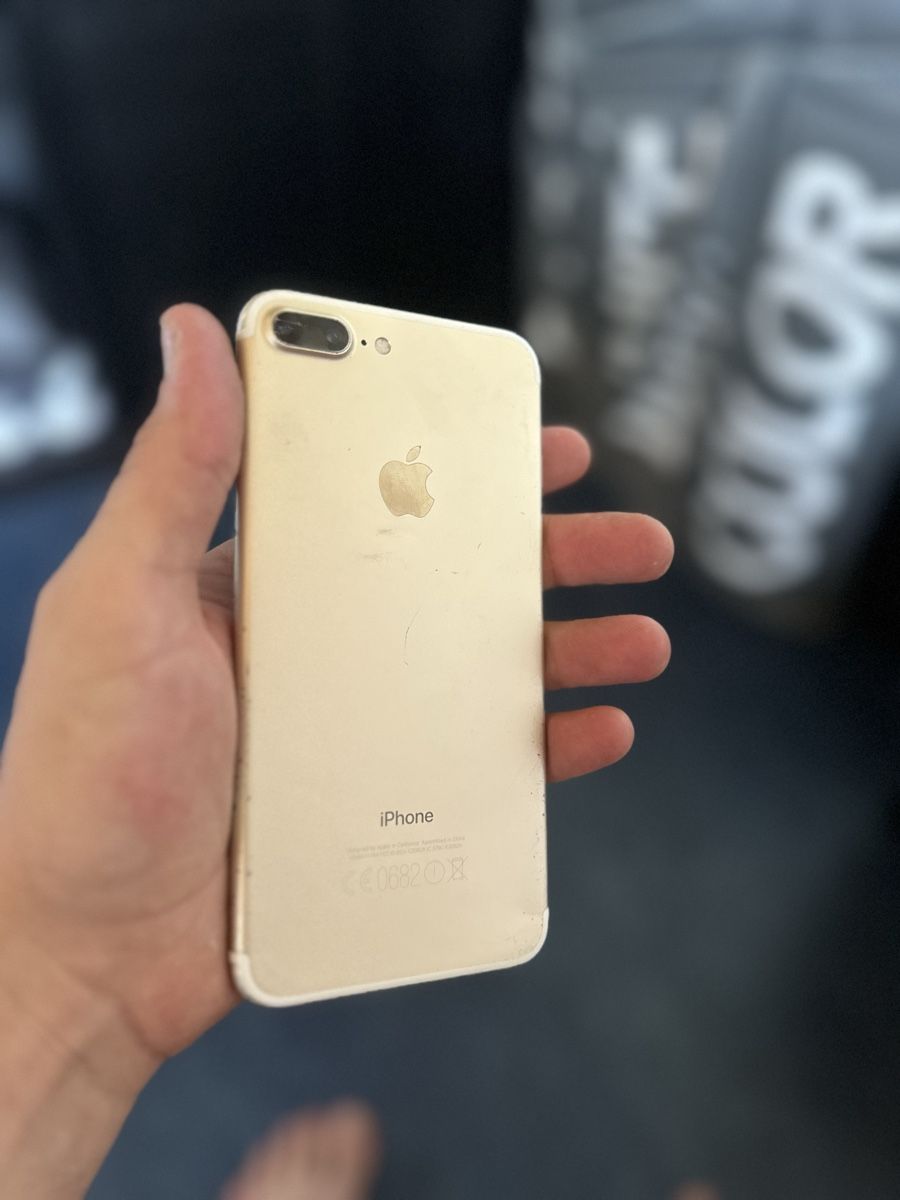 Apple Handys / Smartphones: Apple IPhone 7 Plus – Gebraucht aus Oftringen von L_27 3