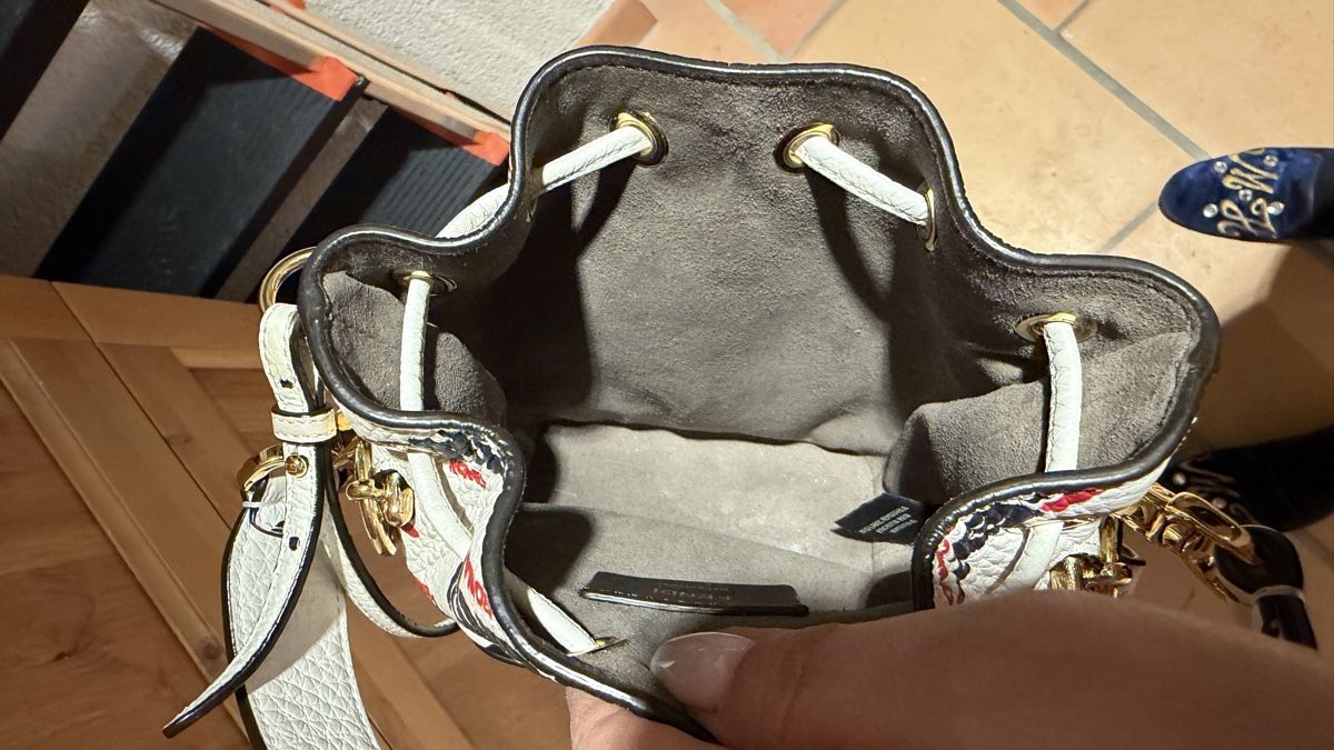 Fendi Borse: Fendi Mini Mon Tresor Bucket Bag - Pristine Condition! – Nuovo (secondo la descrizione) da Bursinel venduto da rud_9mxh 4