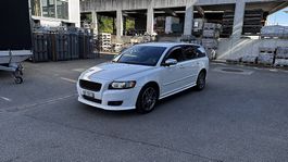 Volvo V50 D5