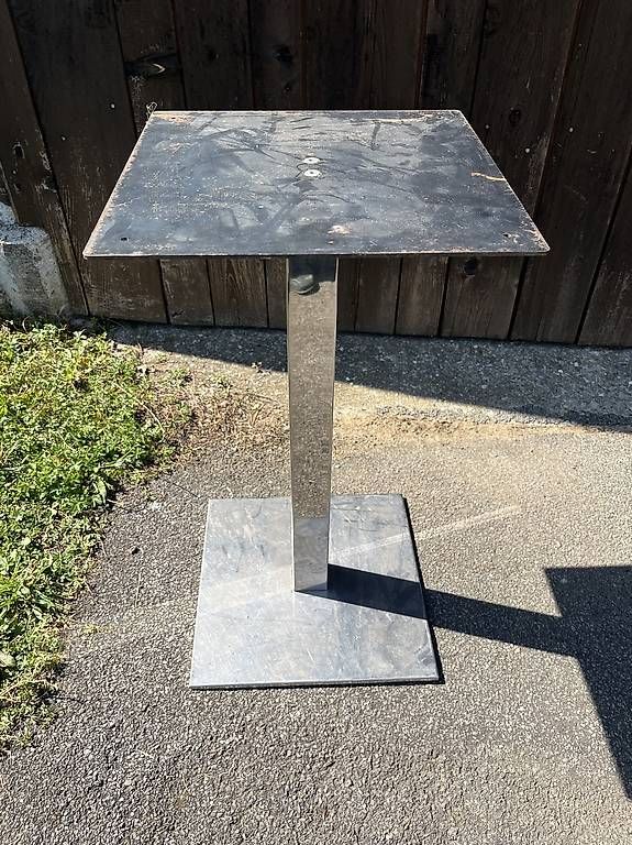 Tische: Pied pour table haute  – Gebraucht aus Pully von friporte11 1
