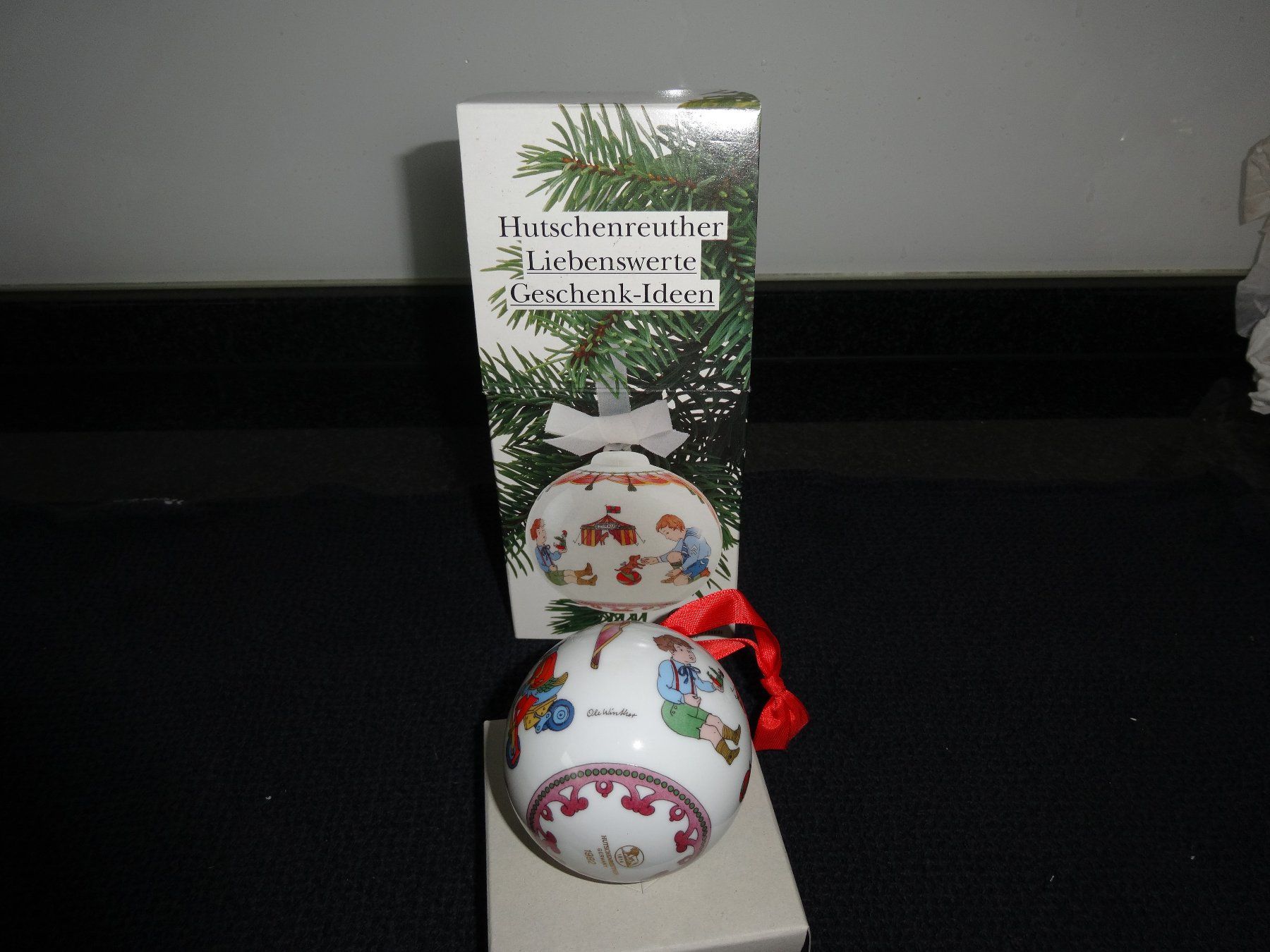 Hutschenreuther Tutte le decorazioni: Weihnachtskugel 1992 Hutschenreuter Ole Winther – Usato da Neerach venduto da jenny062