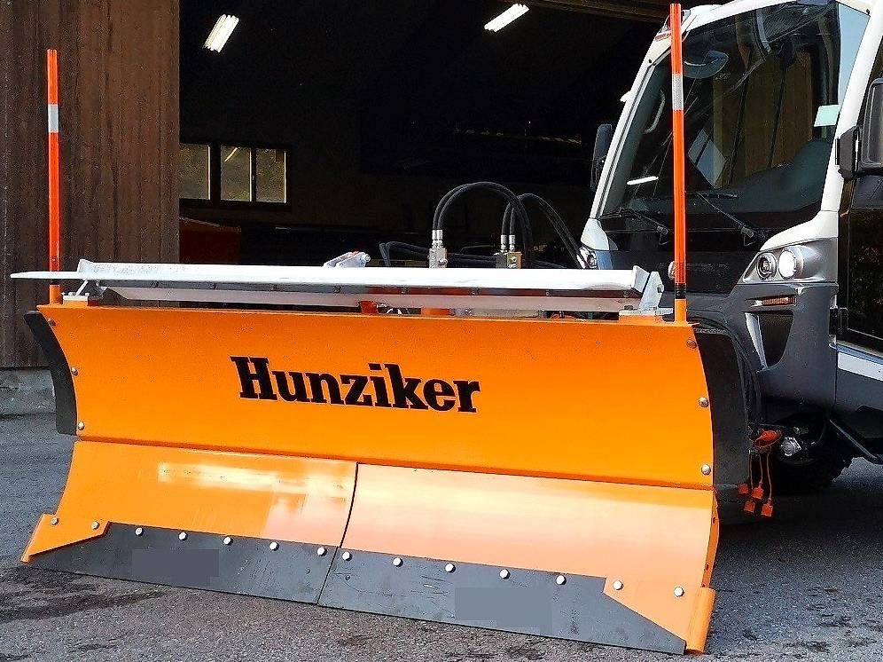 Sgombero neve: Schneepflug Hunziker – Usato da Thalheim AG venduto da juergstuder01 2