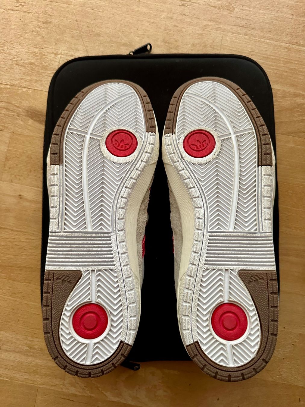 Adidas Herrenschuhe: Adidas Tyshawn 2 Low – Neu (gemäss Beschreibung) aus Mels von fatjon.j.p 2