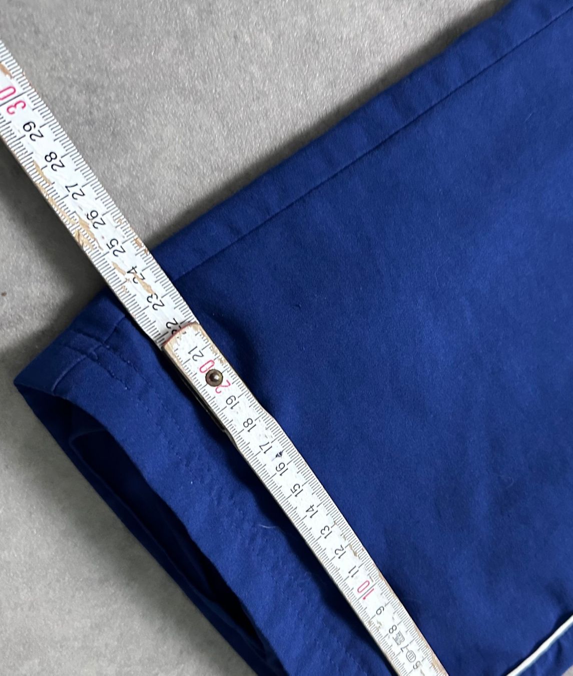 Jeans: Adidas Hose Grösse XL – Usato da Wolfhalden venduto da GodzillaArchive 2