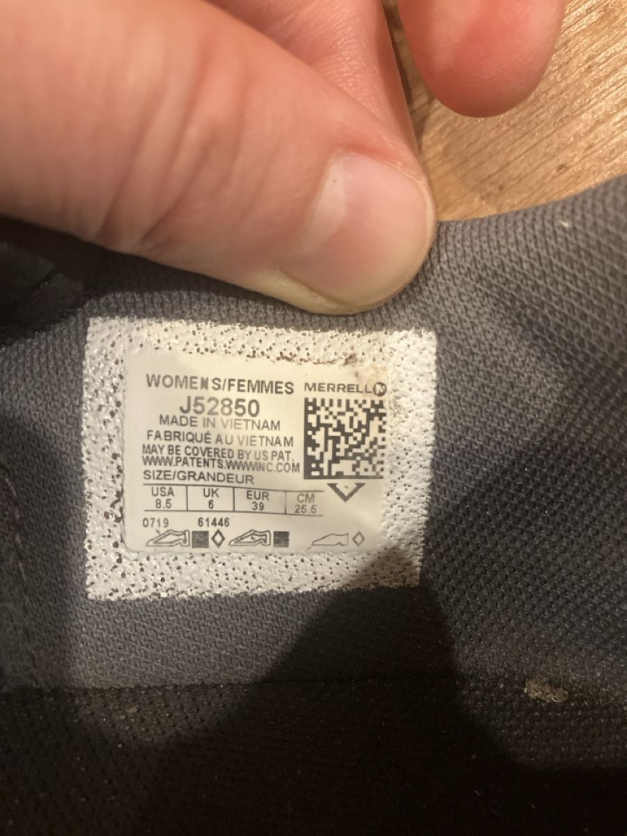 Merrell Chaussures femmes: Merrell Barfussschuhe Gr. 39 – D'occasion à Wald ZH par Tulpe_12 1