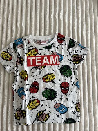T SHIRT NEU AVANGERS GR 122