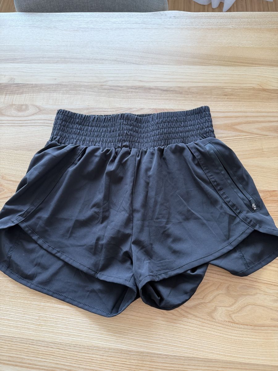 Pantaloni: Athletic Running Shorts - Black – Nuovo (secondo la descrizione) da Erlenbach ZH venduto da Ma.Pi