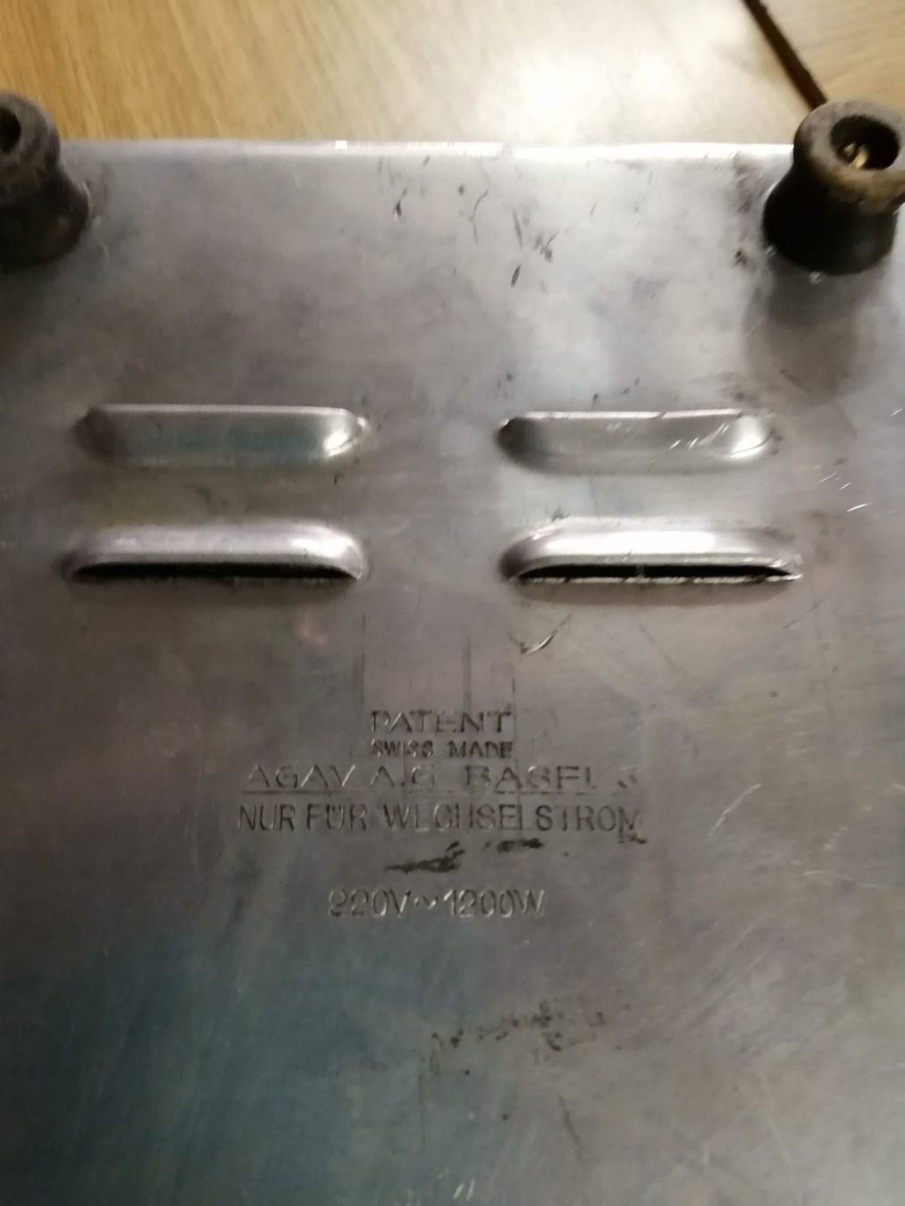 Elettrodomestici da cucina: Alter Plattenwärmer Aluminium – Usato da Obfelden venduto da Alf2005 2
