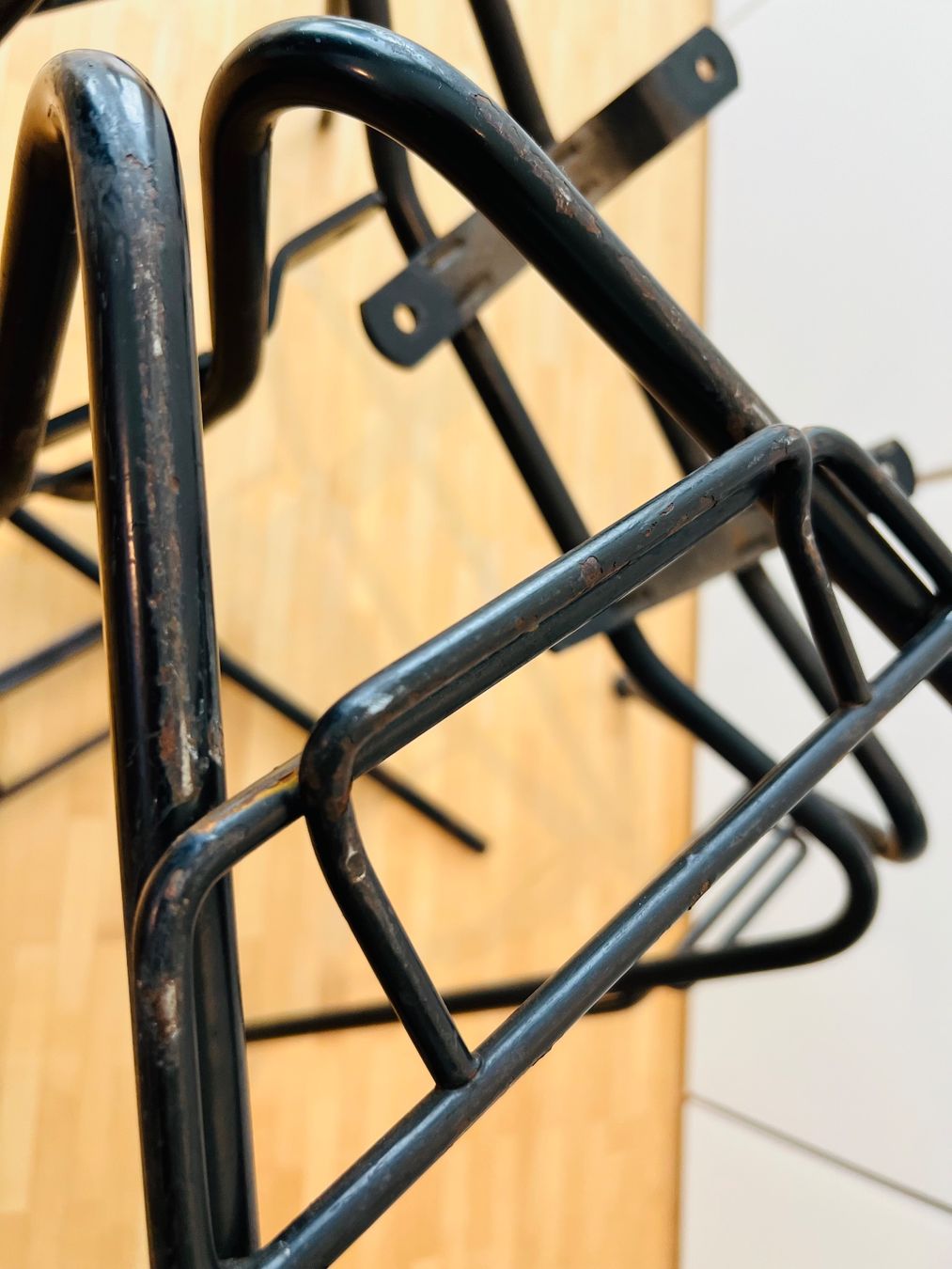 Eames Sedie: 2 Herman Miller Eames Vitra Stacking Base - Original – Usato da Egg b. Zürich venduto da MEGA-SALE 5