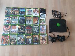 XBOX Classic mit 2 Controller und 24 Games