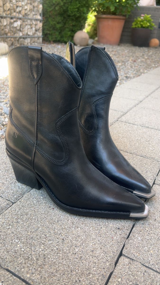 Damenschuhe: Bronx Stiefel/Boots Damen – Gebraucht aus Volketswil von lialialiaaa 2
