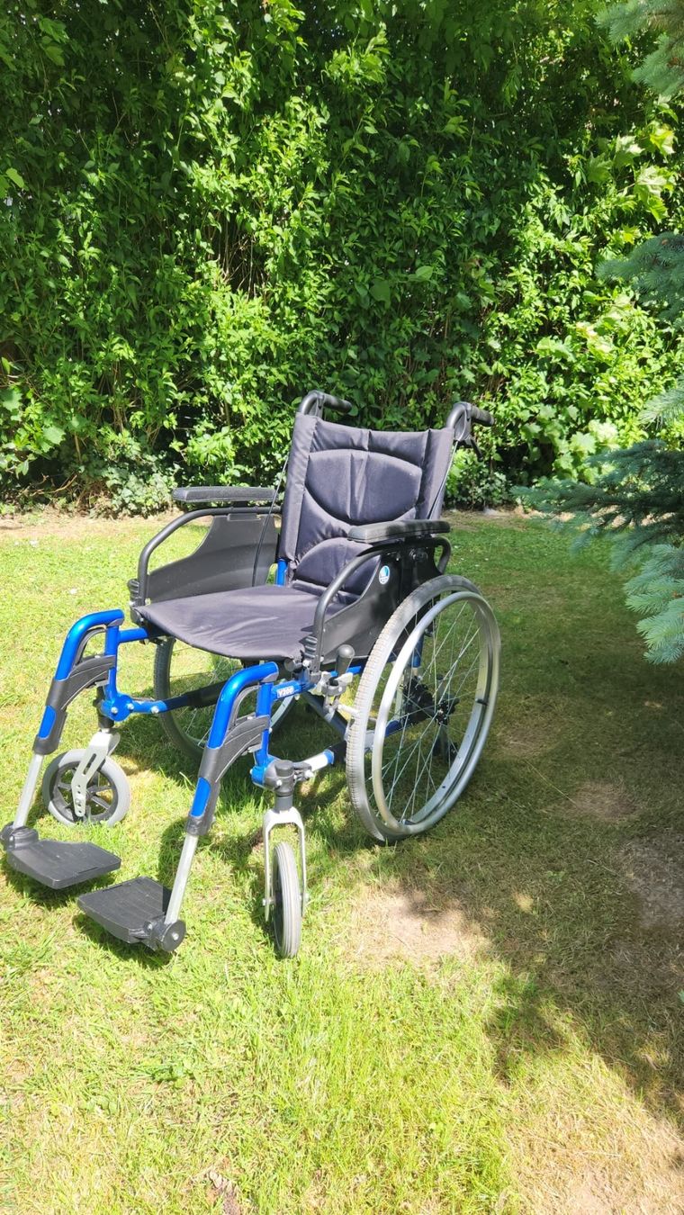 Sedie a rotelle: Chaise roulante – Usato da Yverdon-les-Bains venduto da roudoudou48 3
