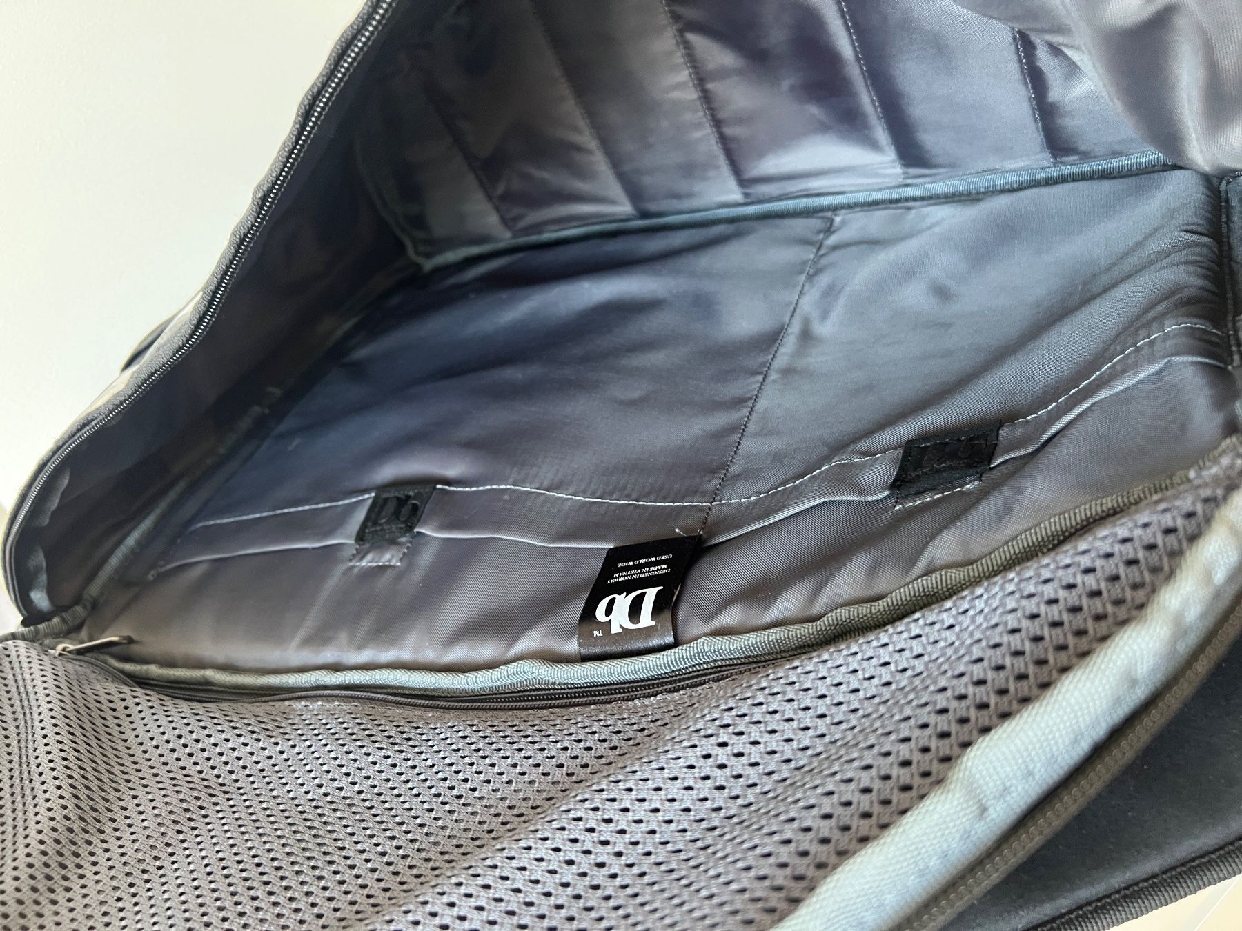 Rucksäcke: Db Backpack The Base 15l, snow camo limited ed. Jon Olsson – Gebraucht aus Ruggell von  4