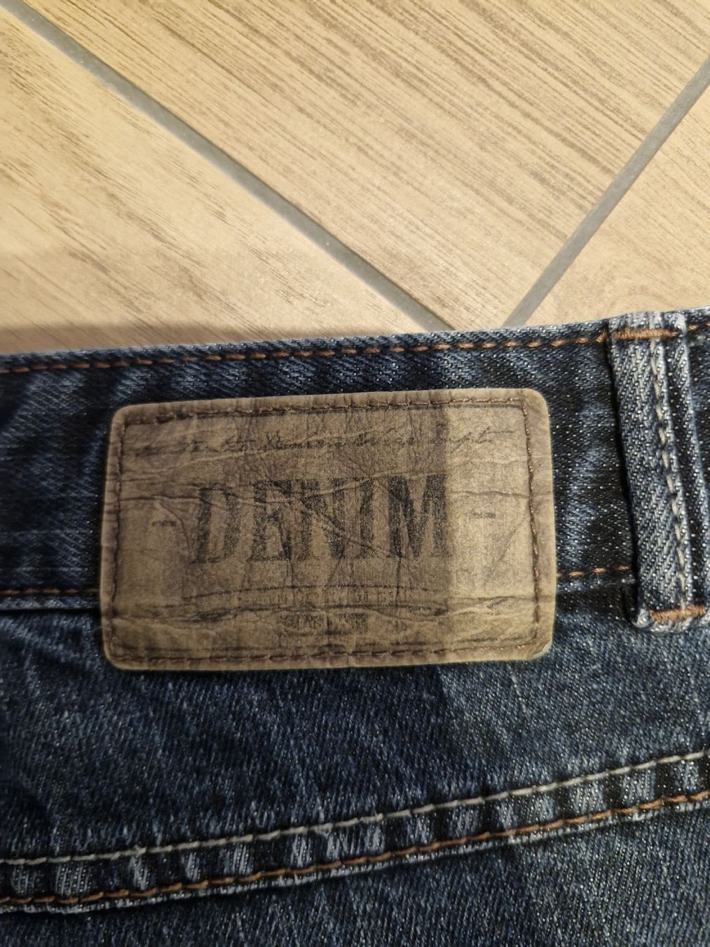 Jeans: Denim Jeans lang – Usato da Muotathal venduto da Sereina-muheim 2