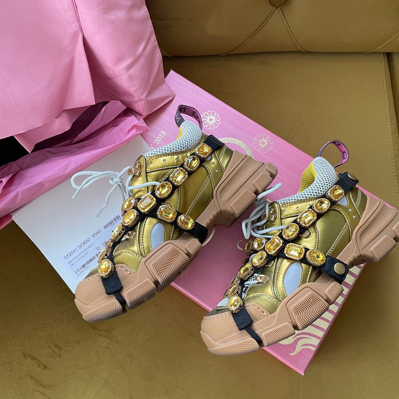 Scarpe da donna: Gucci Flashtrek Crystals 'Gold' – Usato da Dagmersellen venduto da sheli17 3