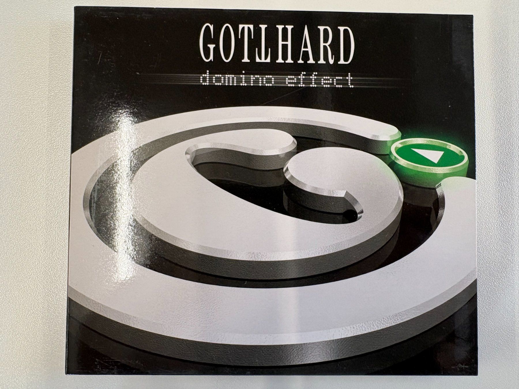 CD: Gotthard - Domino Effect – Usato da Oberbütschel venduto da SimBla91