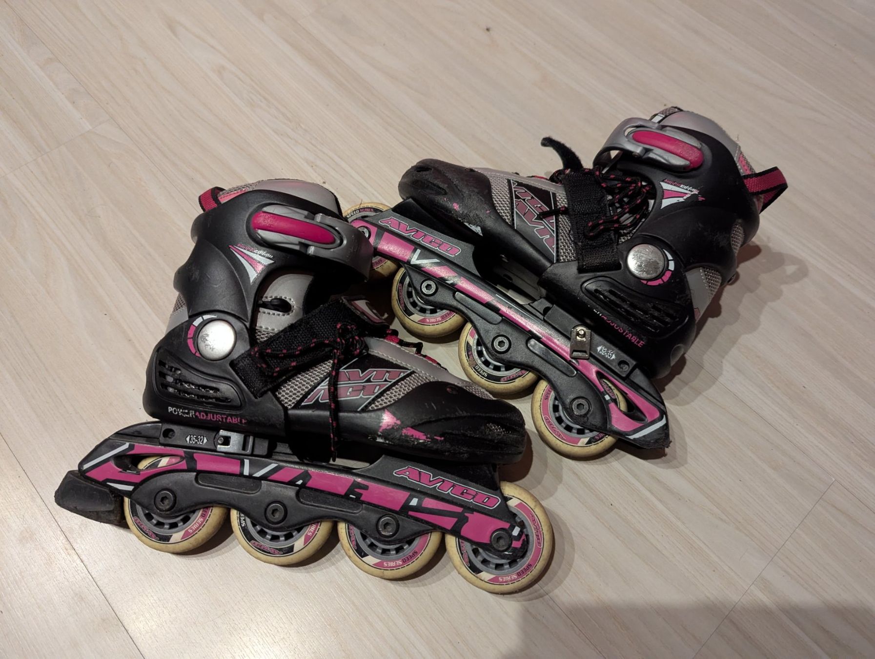 Pattini in linea & Pattini a rotelle: Roller 32-35 – Usato da Dierikon venduto da Jolie 2