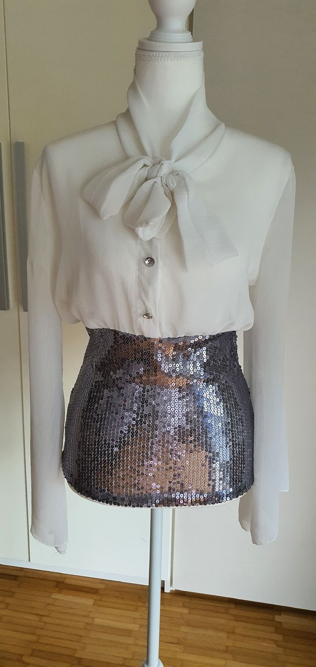 Camicette: Bluse mit Pailletten – Usato da Basel venduto da Kristal4