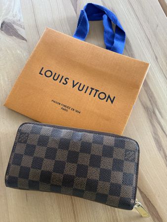 Louis Vuitton Portemonnaie Zippy 