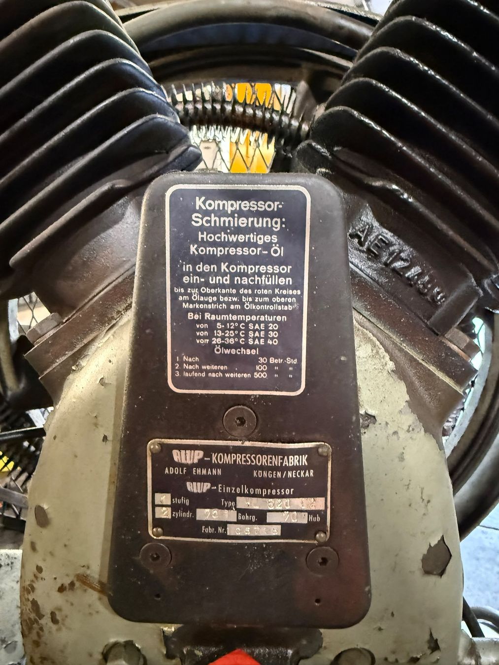 Compresseurs: Kompressor 4PS 250Ltr – D'occasion à Brügg BE par Topoffice 4