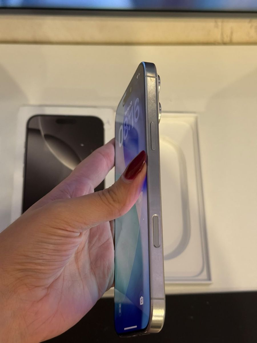 Apple Telefoni cellulari / Smartphones: Iphone 16 pro max 256 gb  – Nuovo (secondo la descrizione) da Chippis venduto da mig_8ns6 3
