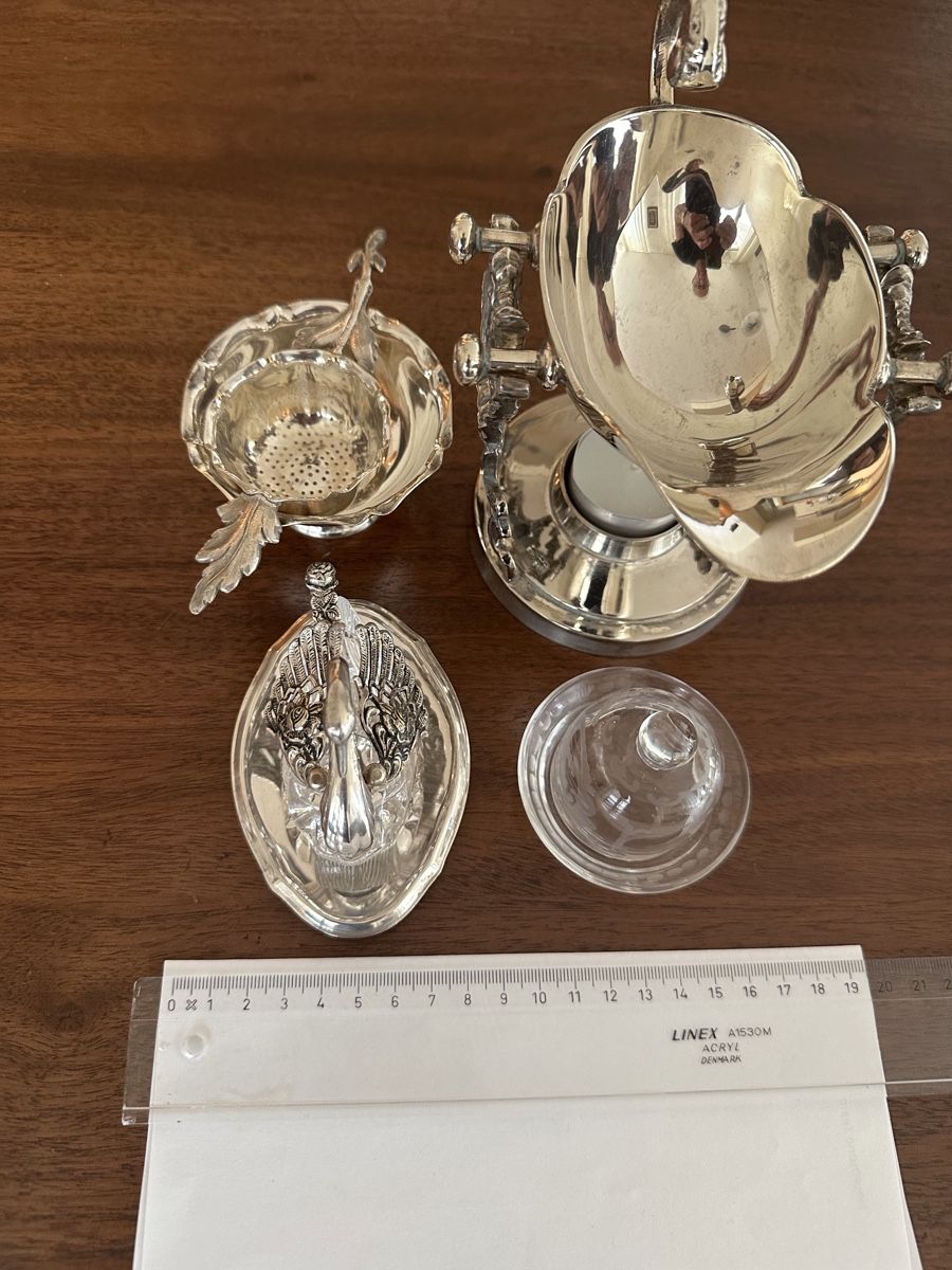 Tutte le decorazioni: Antike Nippes versilbert und Gläsern – Usato da Küsnacht ZH venduto da Glenny02