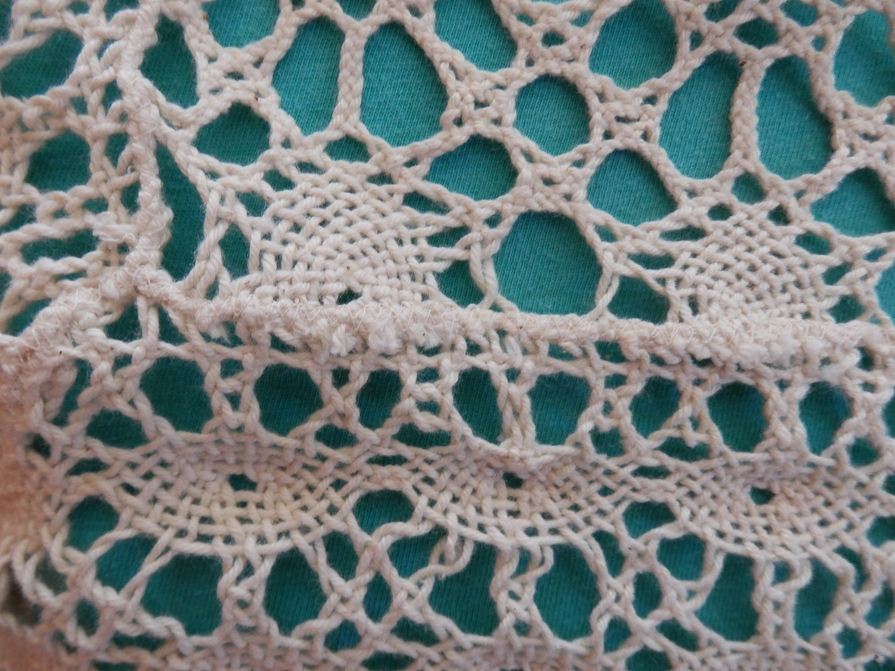 Bettwäsche: wundersachöne neue gehäckelte Tagesdecke, Handarbeit – Neu und originalverpackt aus Zufikon von lea050 4