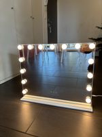 Schminkspiegel Flamingo mit LED Licht weiss fast wie neu