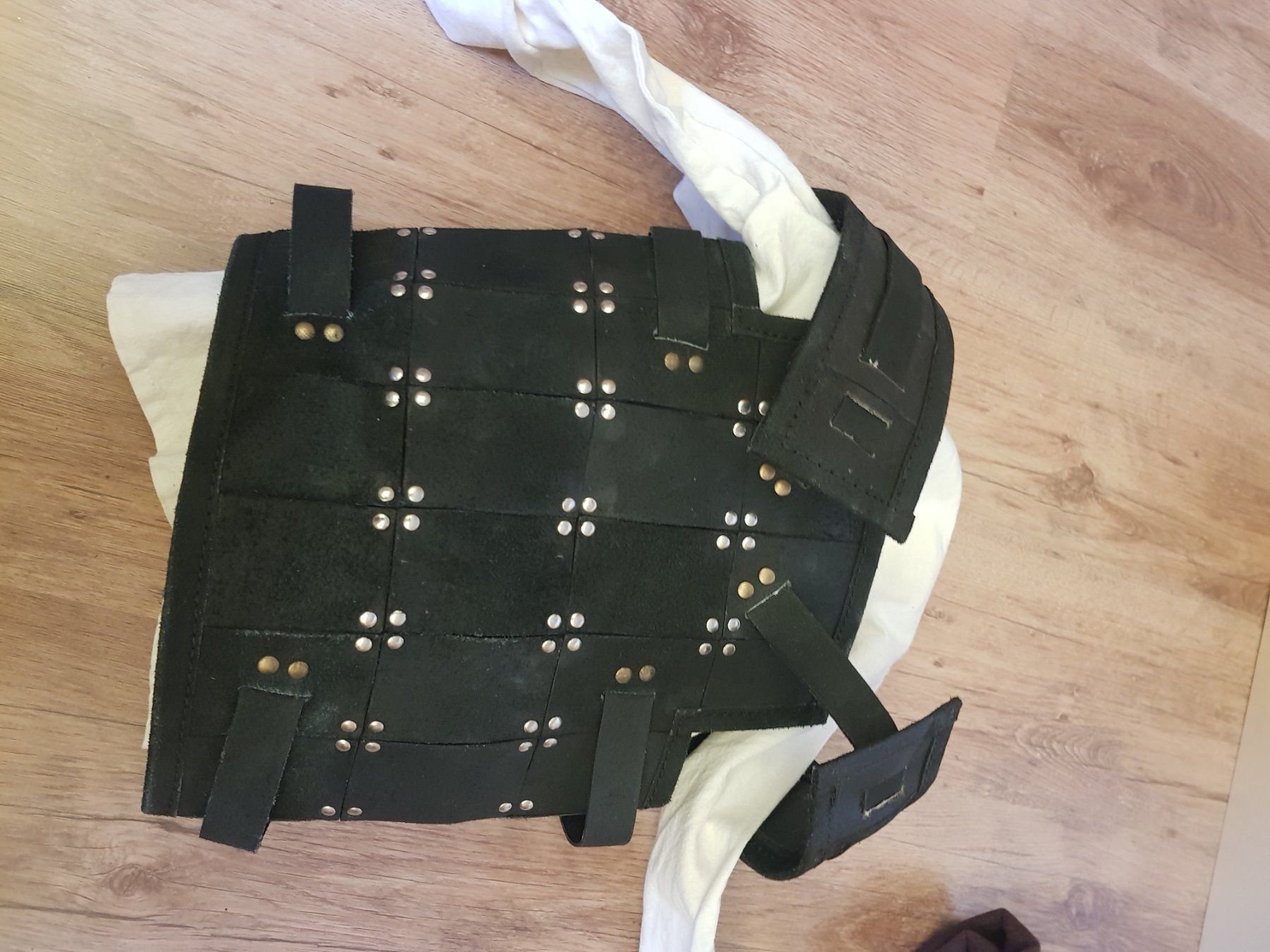 Costumi: Mittelalter, Kostüm Junge, Ritter, Lederrüstung – Usato da Trachslau venduto da Suslae 4