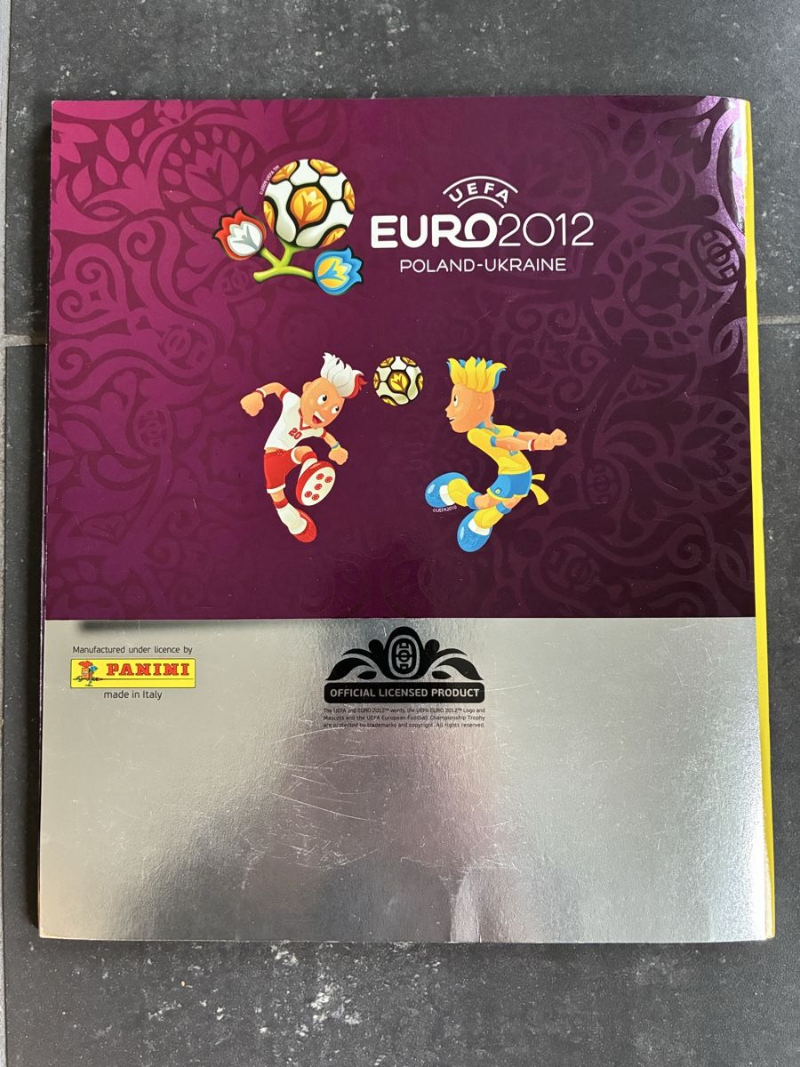Panini Sammelbilder & Trading cards: Panini Album Euro 2012 – Gebraucht aus Seuzach von Toubey 1